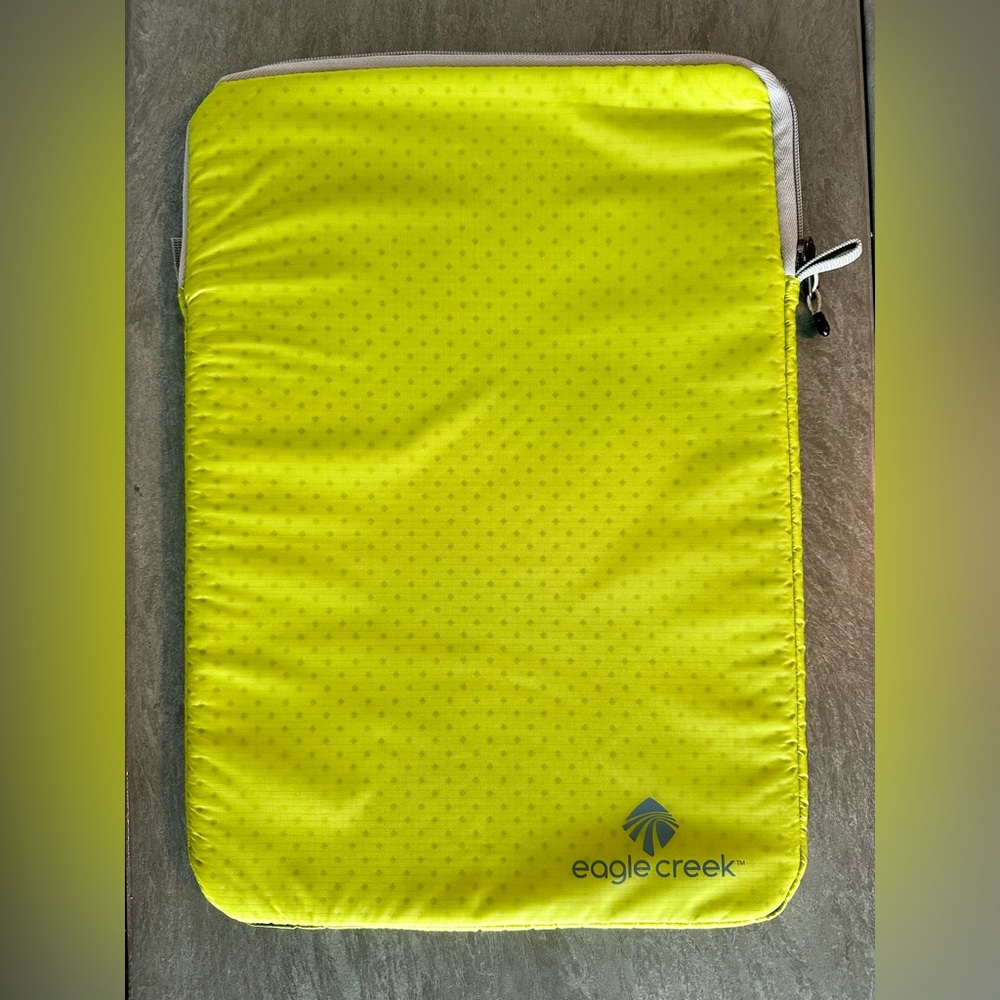 Eagle Creek Pack-It Neon Yellow 15” Laptop/Tablet Padded Sleeve